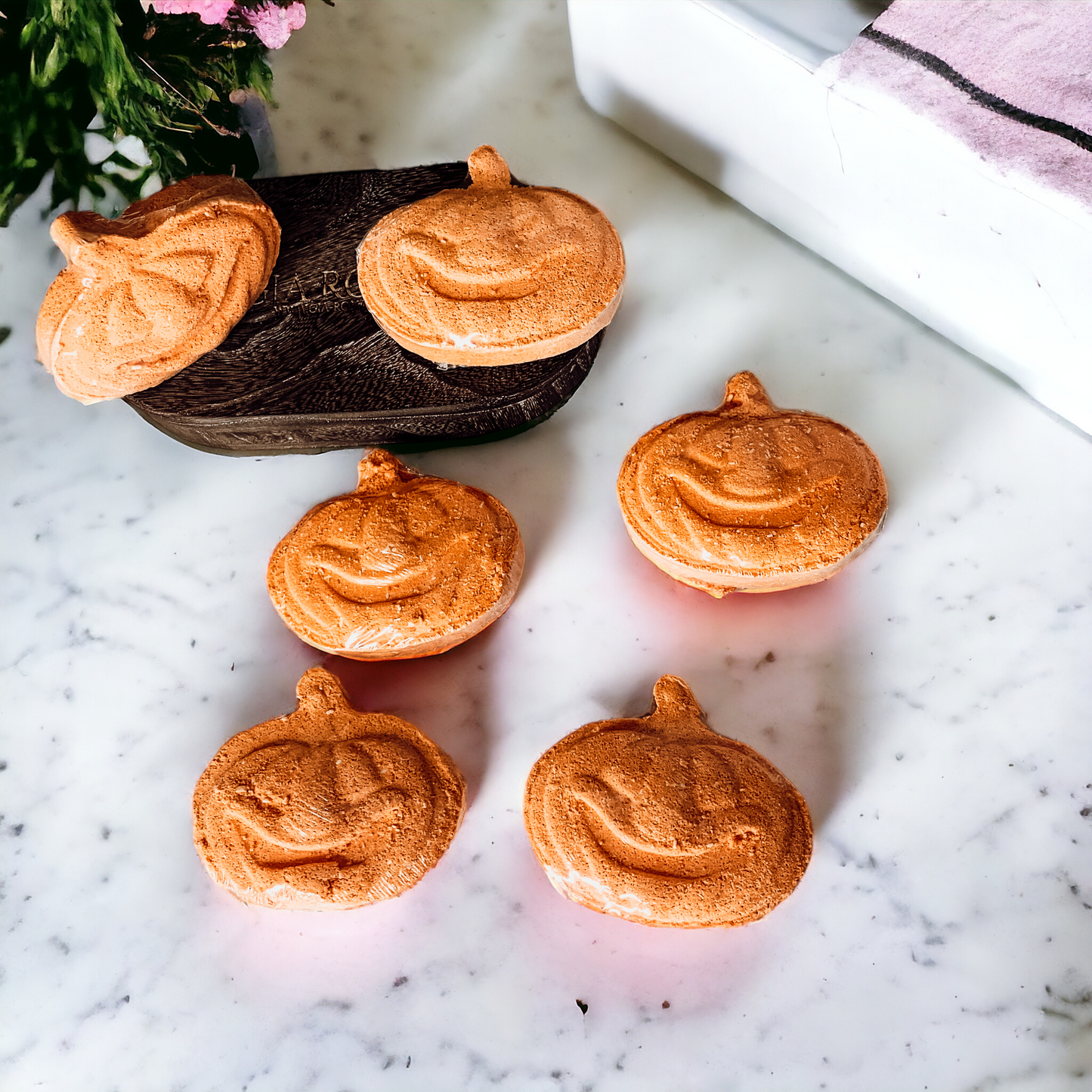 
                  
                    Pumpkin Spice Bath Bomb 3.5oz by Pure Body Skin - photo 11
                  
                