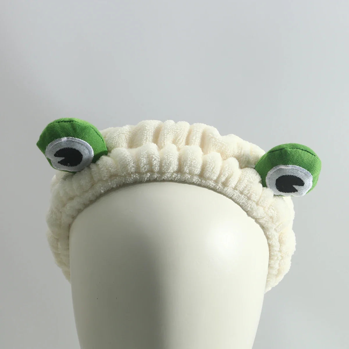 
                  
                    Totemica Spa Headband & Wristband Peekaboo by Pure Body Skin - photo 8
                  
                