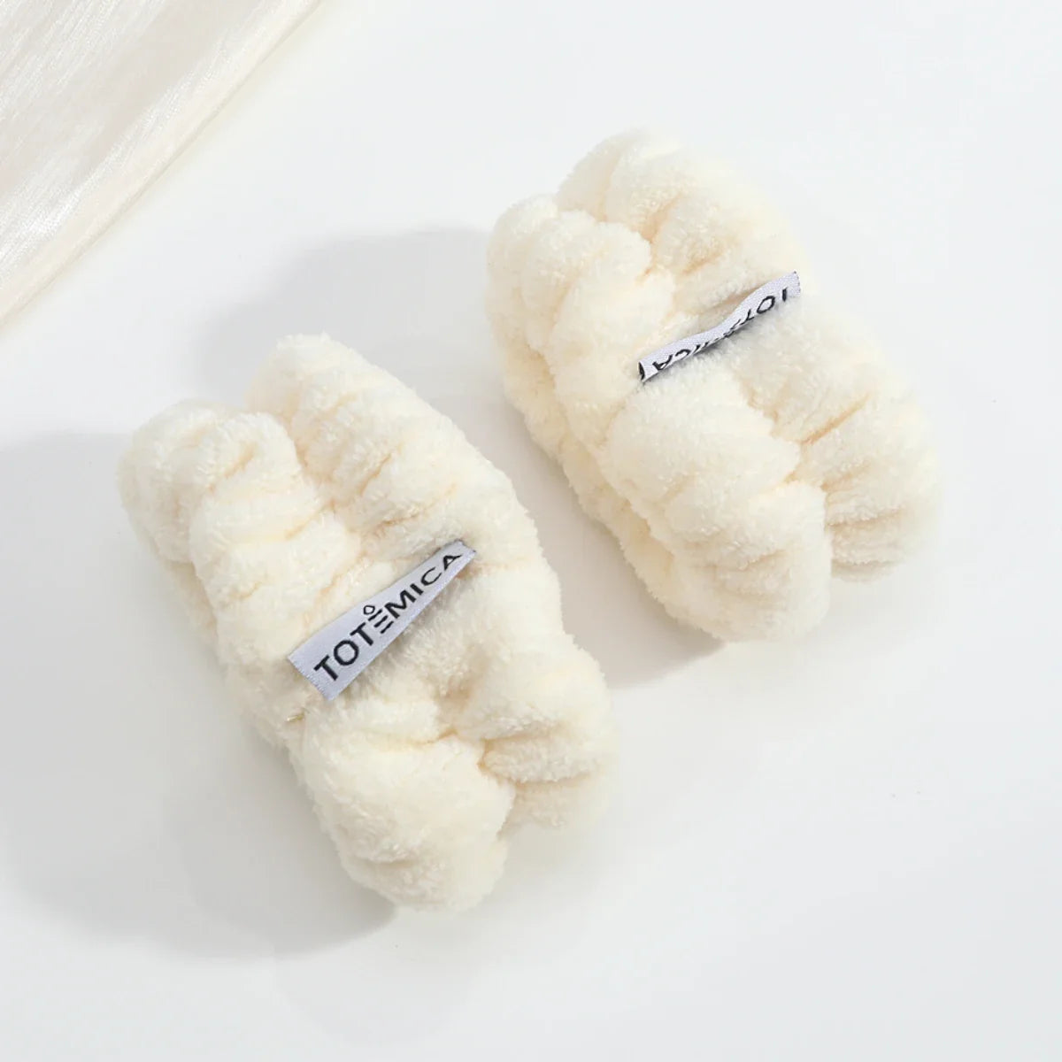 
                  
                    Totemica Spa Headband & Wristband Peekaboo by Pure Body Skin - photo 5
                  
                